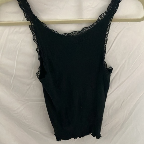 Banana Republic: Black, lace trimmed, ribbed tank top- size XL - Picture 7 of 9